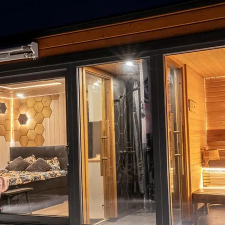 2me2 - Getaway In Vaerati * Varati