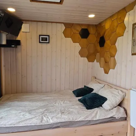 2me2 - Getaway In Vaerati Nyaraló Varati