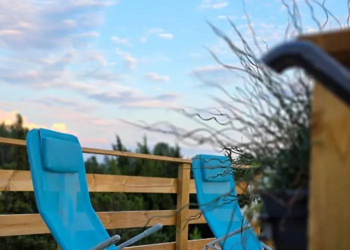 2me2 - Getaway In Vaerati Holiday home *